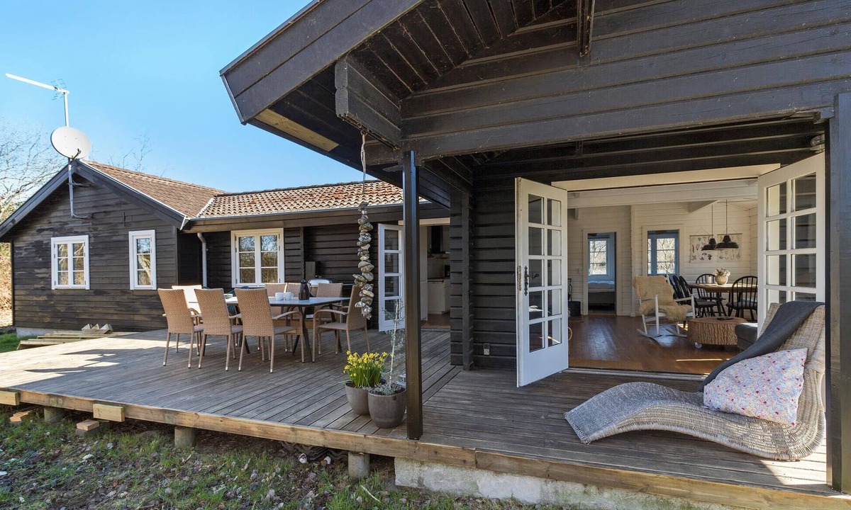 Øer Strand House | Amazing home in Ebeltoft with sauna