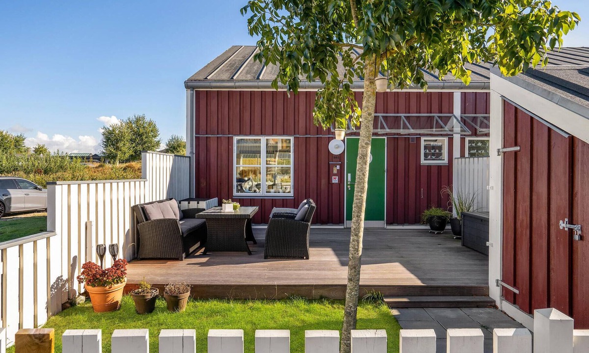 Øer Strand House | Amazing home in Ebeltoft with WiFi