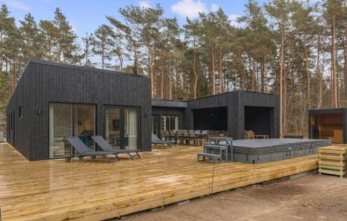 Øksenmølle House | Amazing Home In Ebeltoft With Sauna