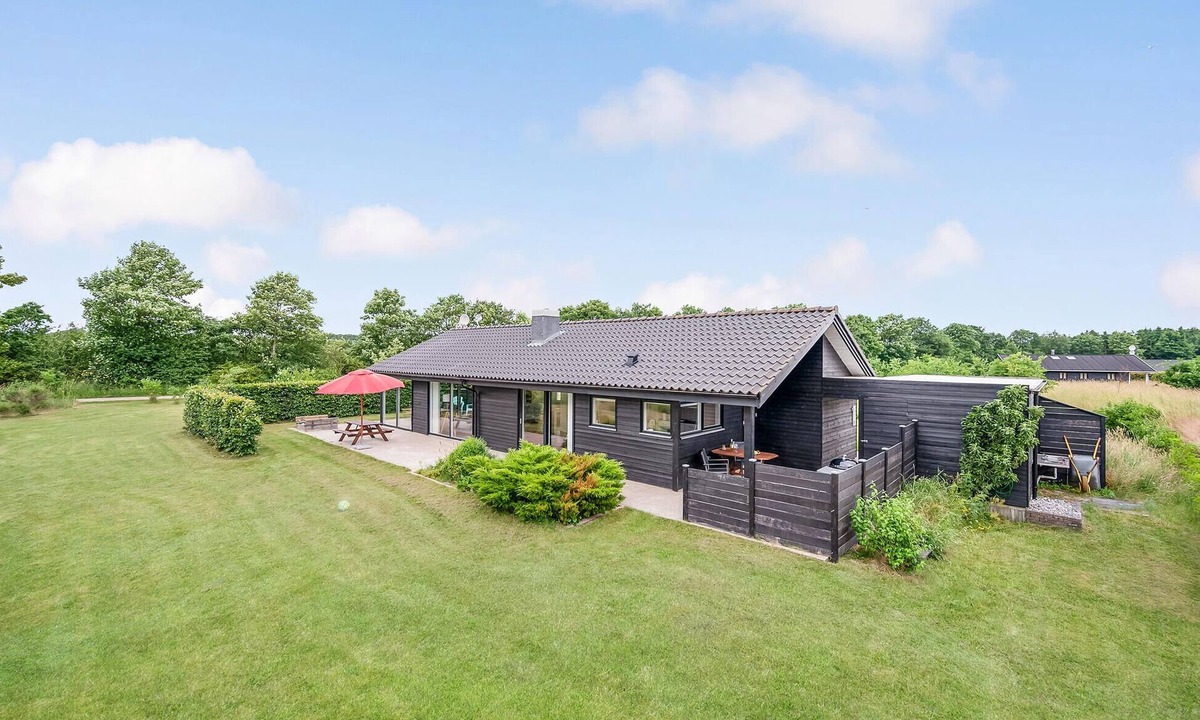 Krejbjerg House | Amazing home in Ejstrupholm with sauna