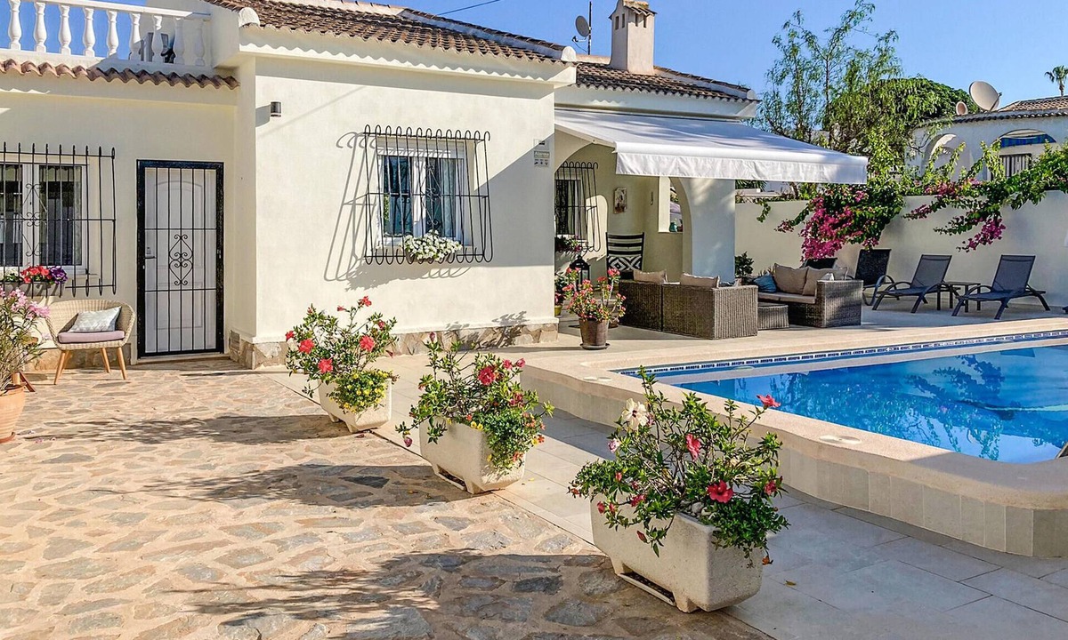 El Chaparral House | Amazing home in El Chaparral with WiFi