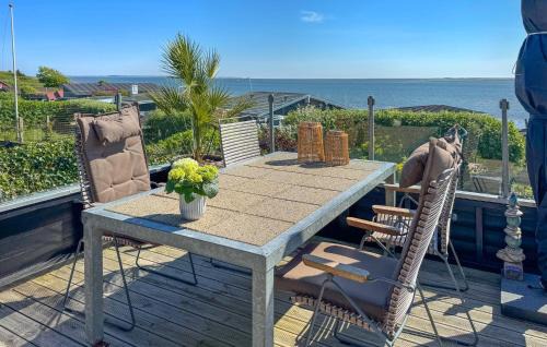 Sjaelborg House | Amazing Home In Esbjerg V With House Sea View