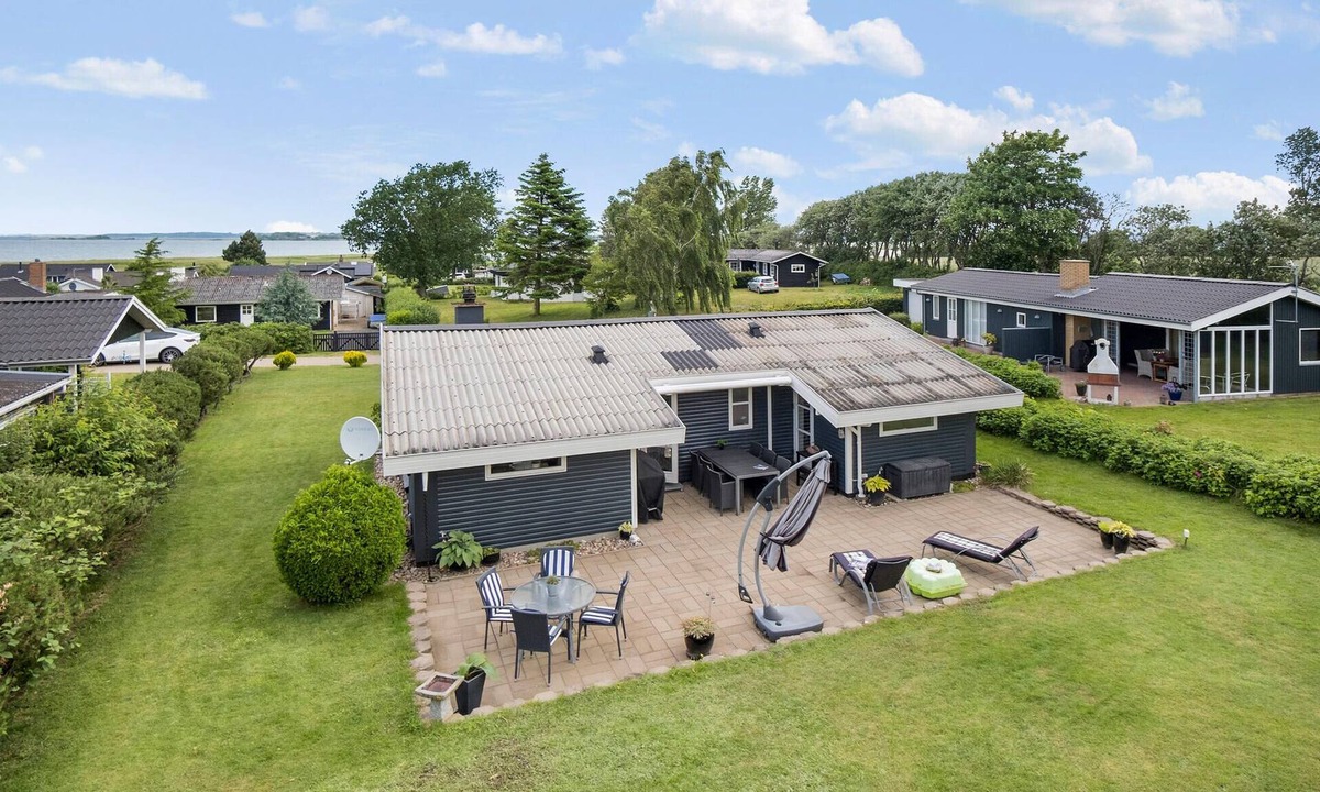 Bøjden House | Amazing home in Faaborg with WiFi