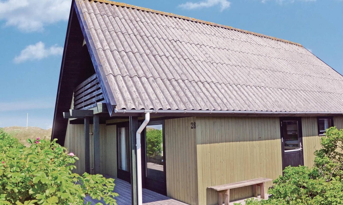Rindby Strand House | Amazing home in Fanø with WiFi