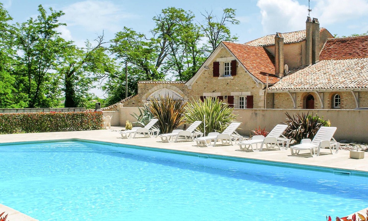 Gardonne House | Amazing home in Gardonne with WiFi