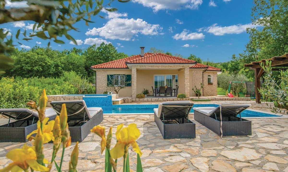Grubine House | Amazing home in Grubine