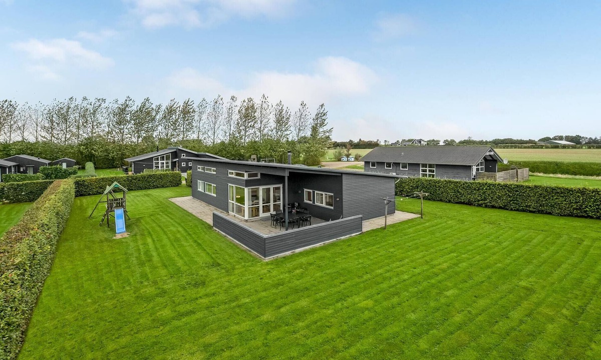 Flovt Strand House | Amazing home in Haderslev with sauna