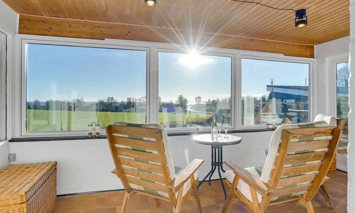 Skovbyballe House | Amazing home in Haderslev with kitchen