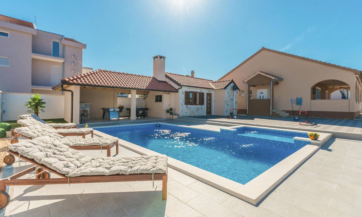 Biograd na Moru House | Amazing home in Biograd na Moru