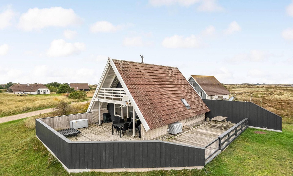 Hvide Sande House | Amazing home in Hvide Sande