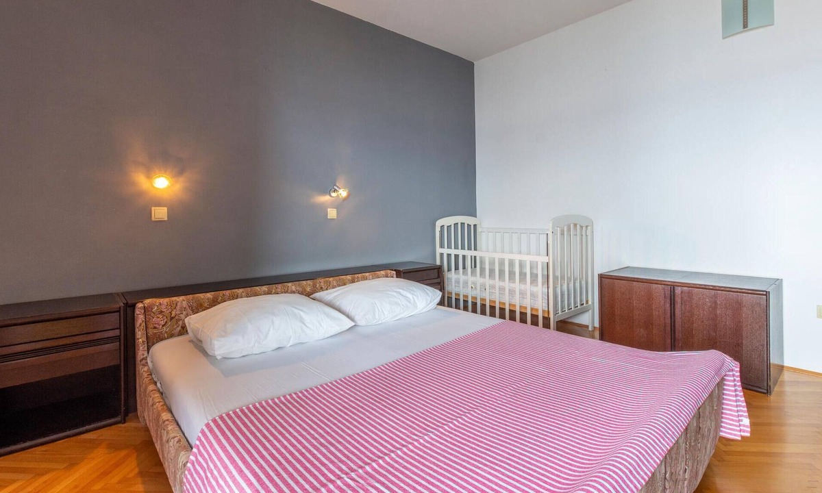Jesenice House | Amazing Home in Jesenice With Wifi and 2 Bedrooms