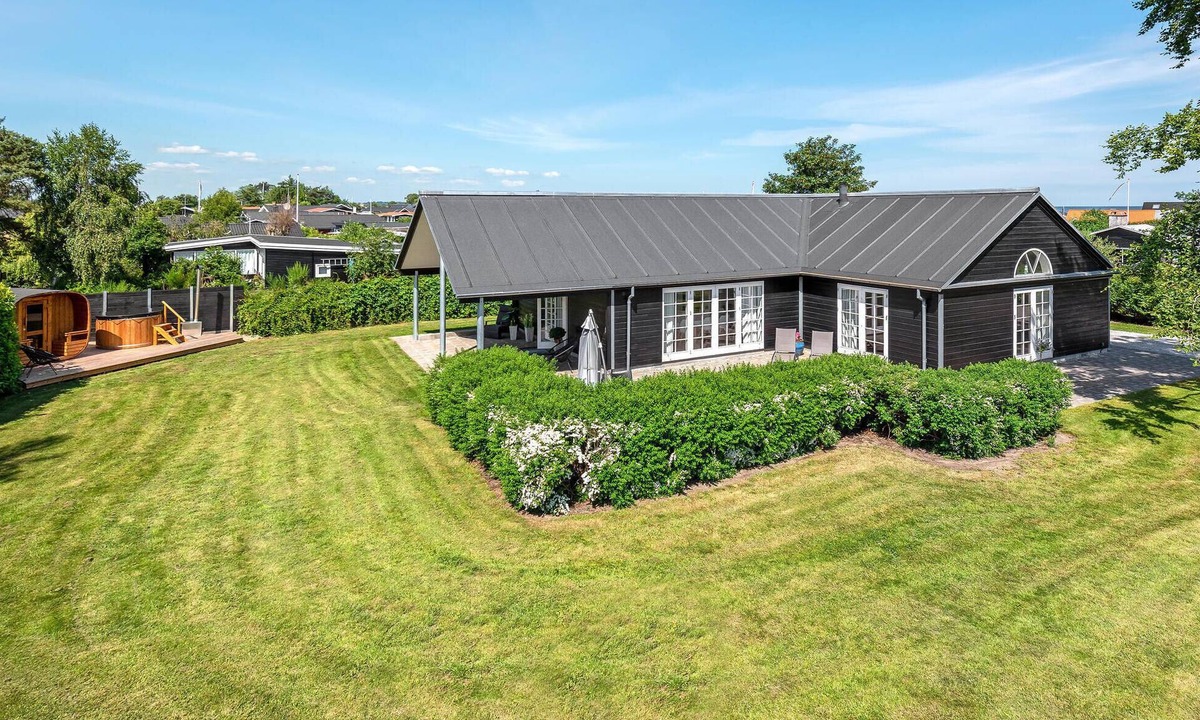 Juelsminde House | Amazing home in Juelsminde with sauna