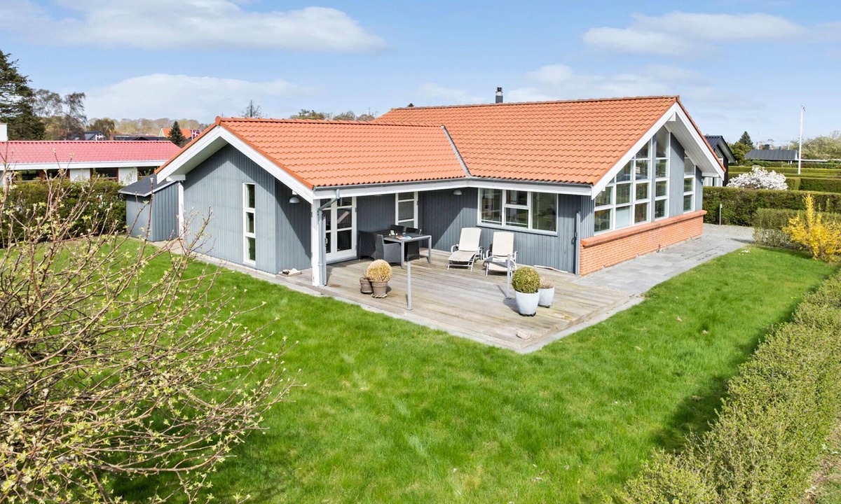 Juelsminde House | Amazing home in Juelsminde with house sea view