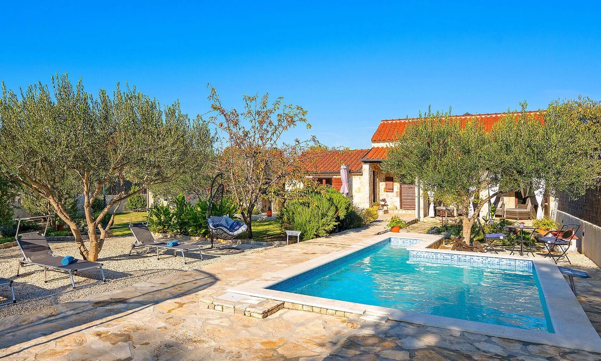 Sibenik House | Amazing home in Konjevrate