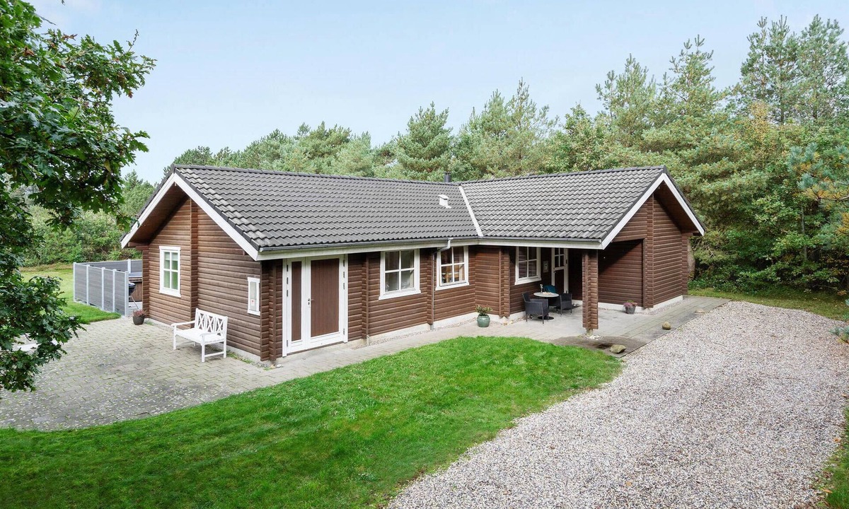 Trend House | Amazing home in Løgstør with sauna