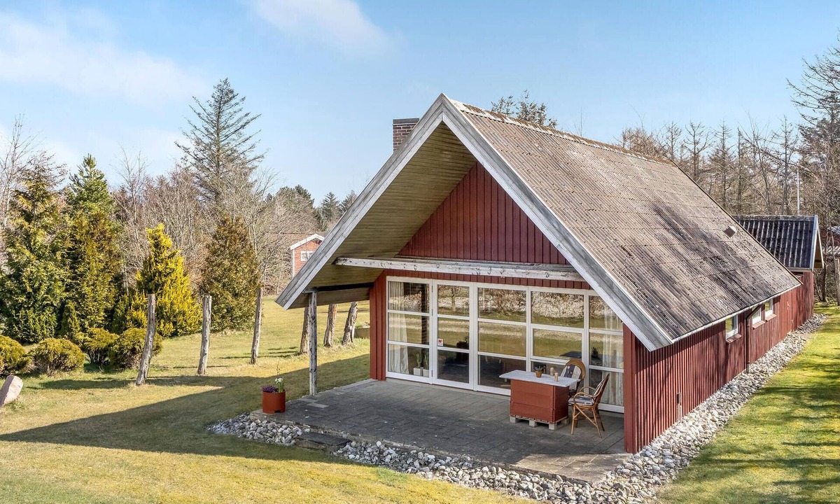 Trend House | Amazing home in Løgstør with WiFi