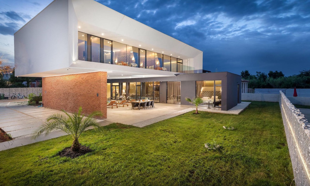 Liznjan House | Amazing home in Liznjan with sauna