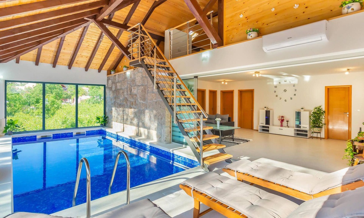 Lokvicici House | Amazing home in Lokvicici