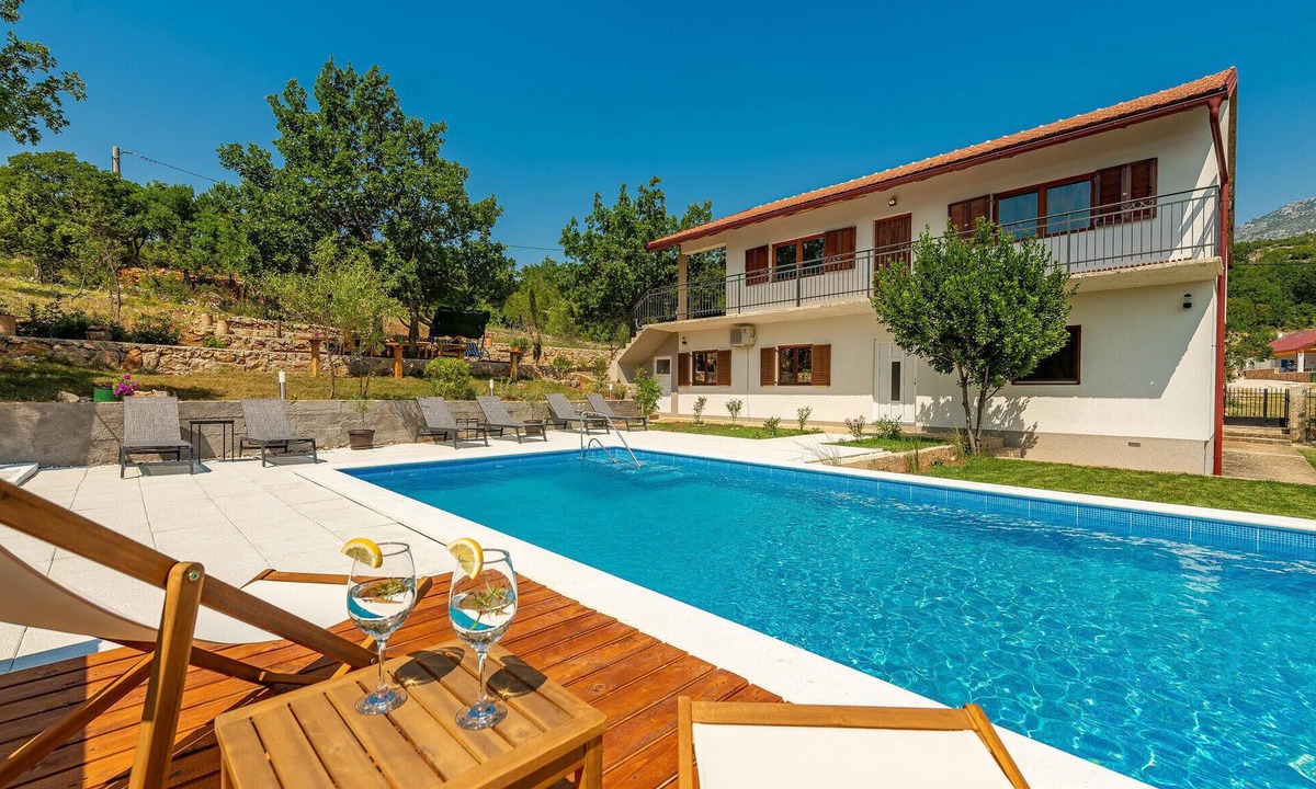 Obrovac House | Amazing home in Muskovci