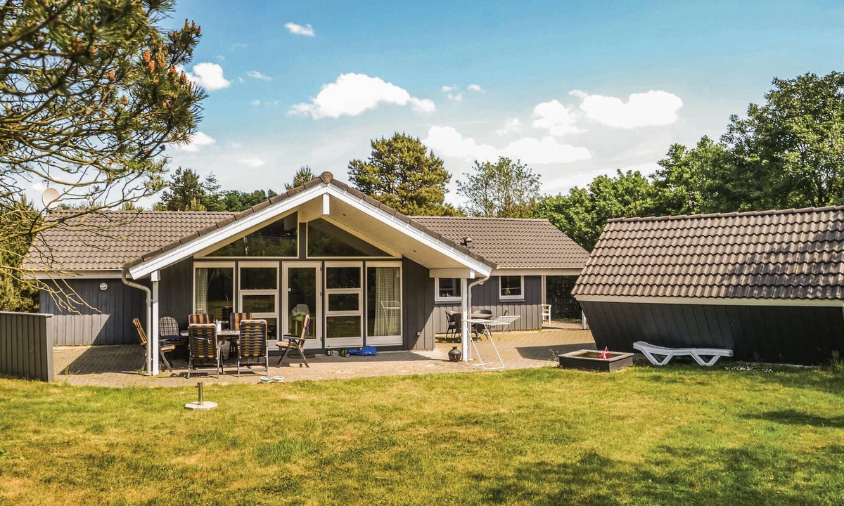 Jegum House | Amazing home in Oksbøl with sauna