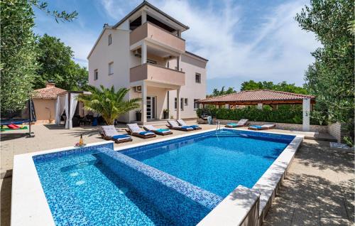 Velim House | Amazing Home In Radasinovci With Sauna