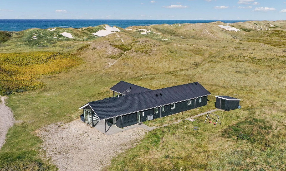 Houvig House | Amazing home in Ringkøbing with sauna