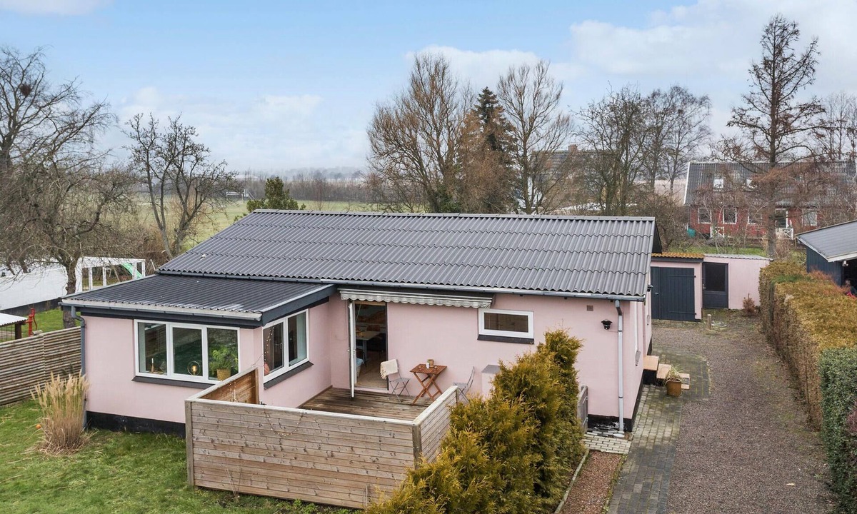 Ronne House | Amazing home in Rønne with WiFi