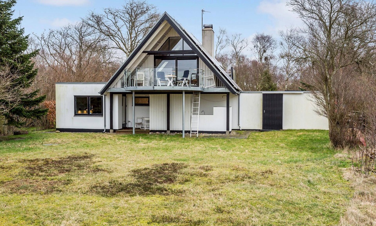Ronbjerg House | Amazing home in Roslev with sauna