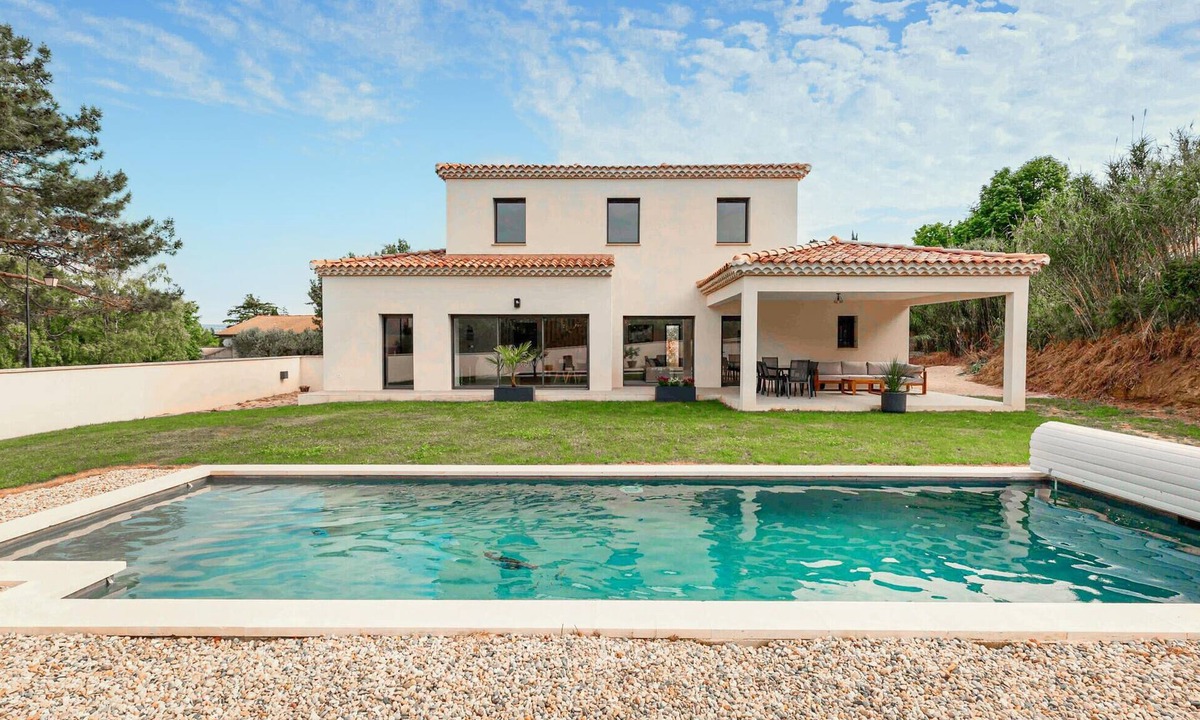 Sablet House | Amazing home in Sablet