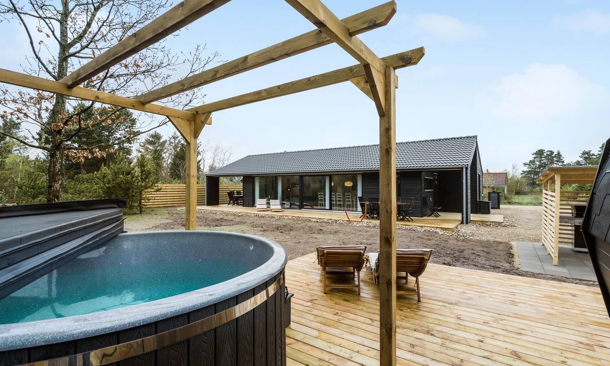 Skjern House | Amazing home in Skjern with sauna