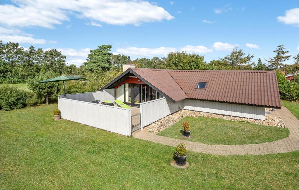 Skjern House | Amazing Home In Skjern With Kitchen