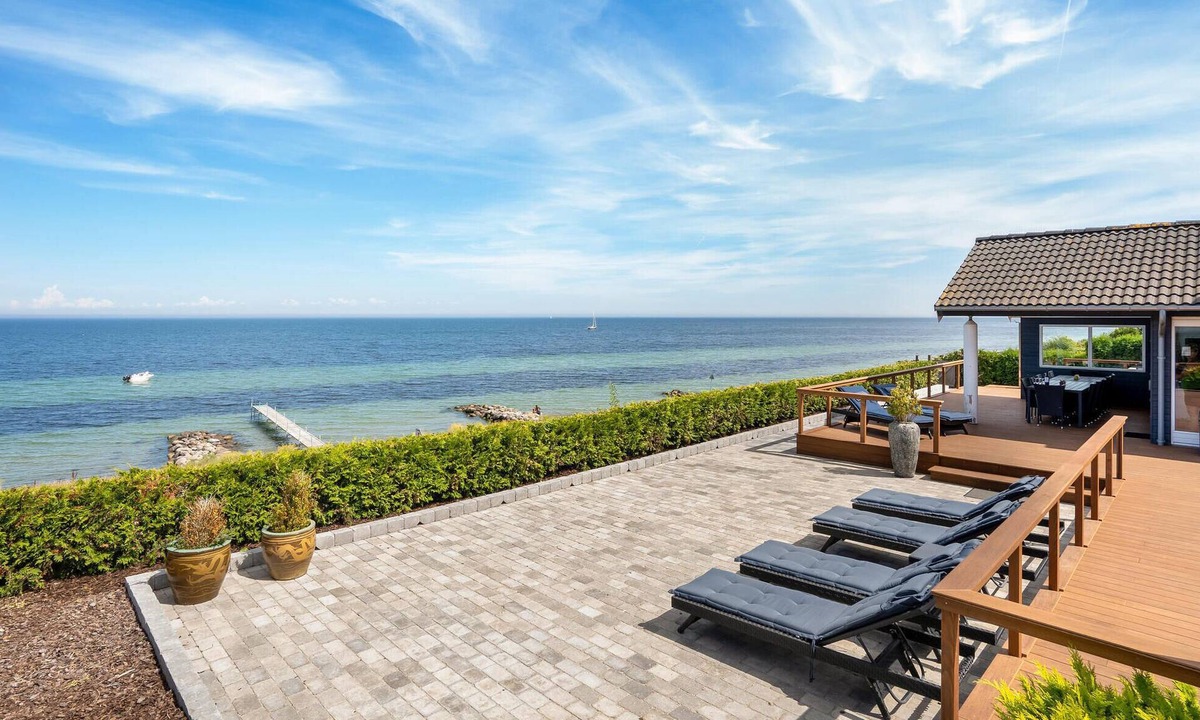 Strøby Ladeplads House | Amazing home in Strøby with WiFi