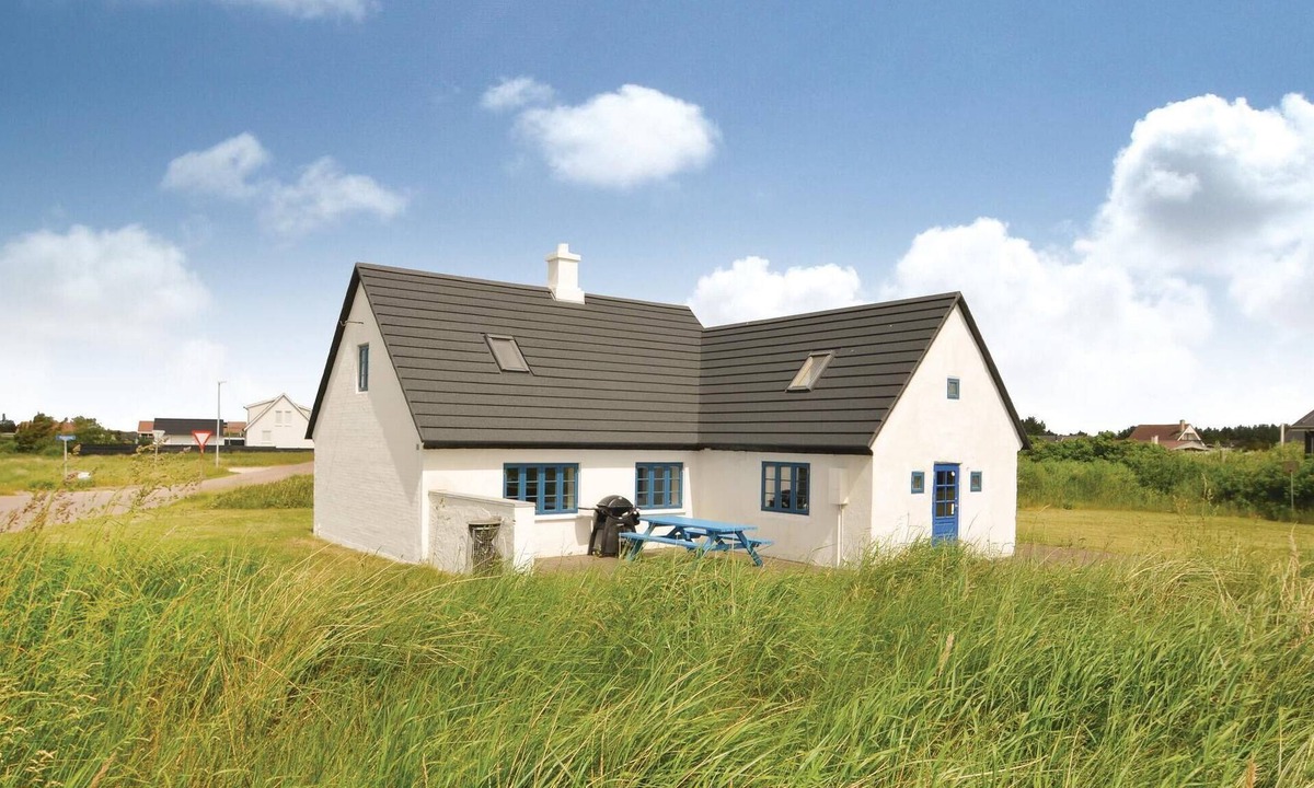 Vorupør House | Amazing home in Thisted with kitchen