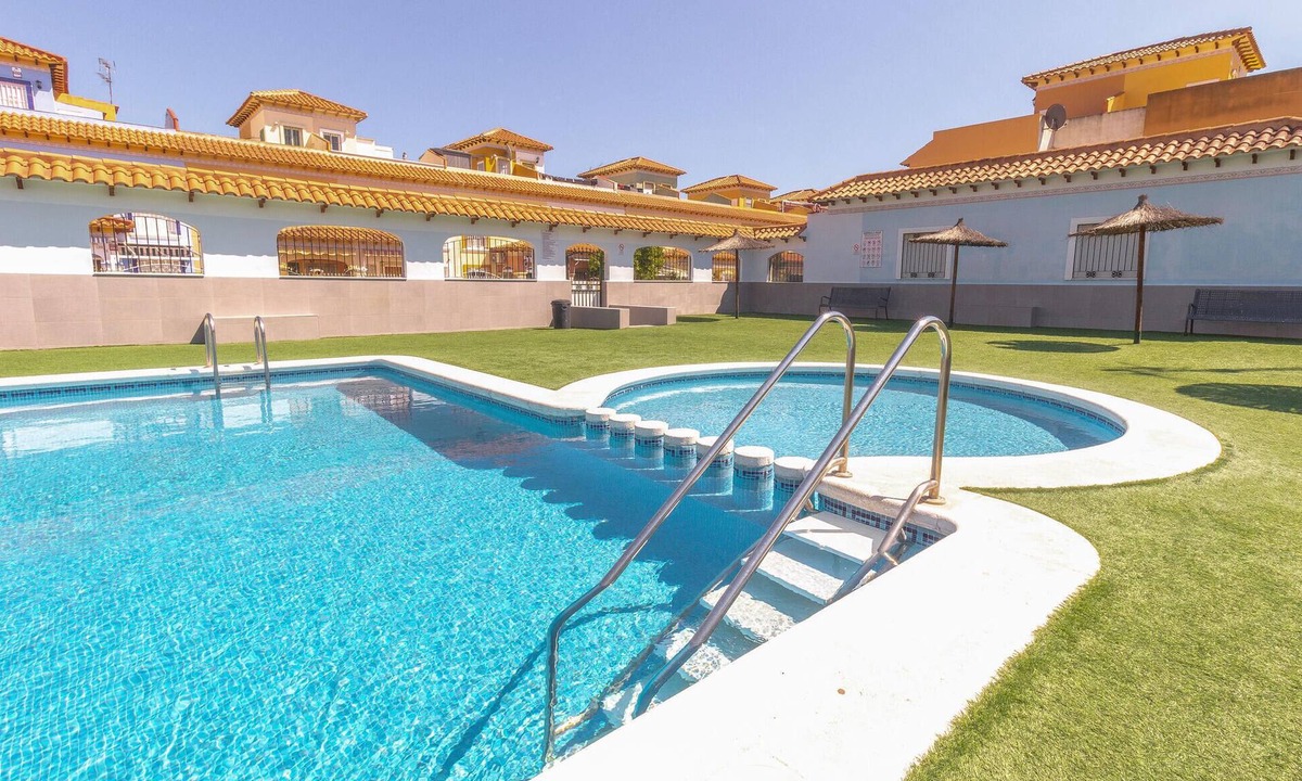 Torrevieja House | Amazing home in Torrevieja with WiFi