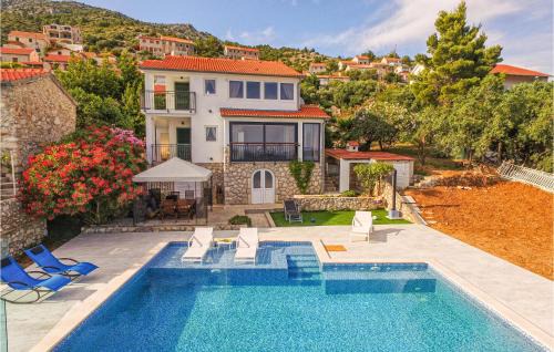 Zavala House | Amazing Home In Zavala