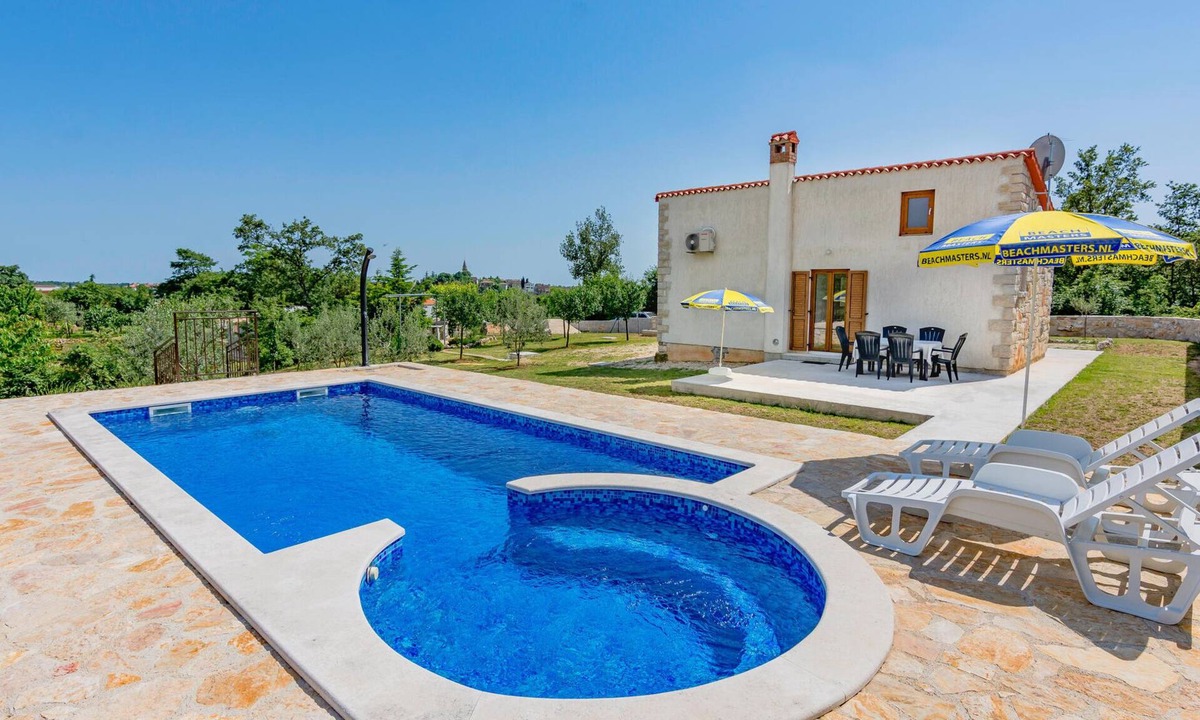 Zminj House | Amazing home in Zminj