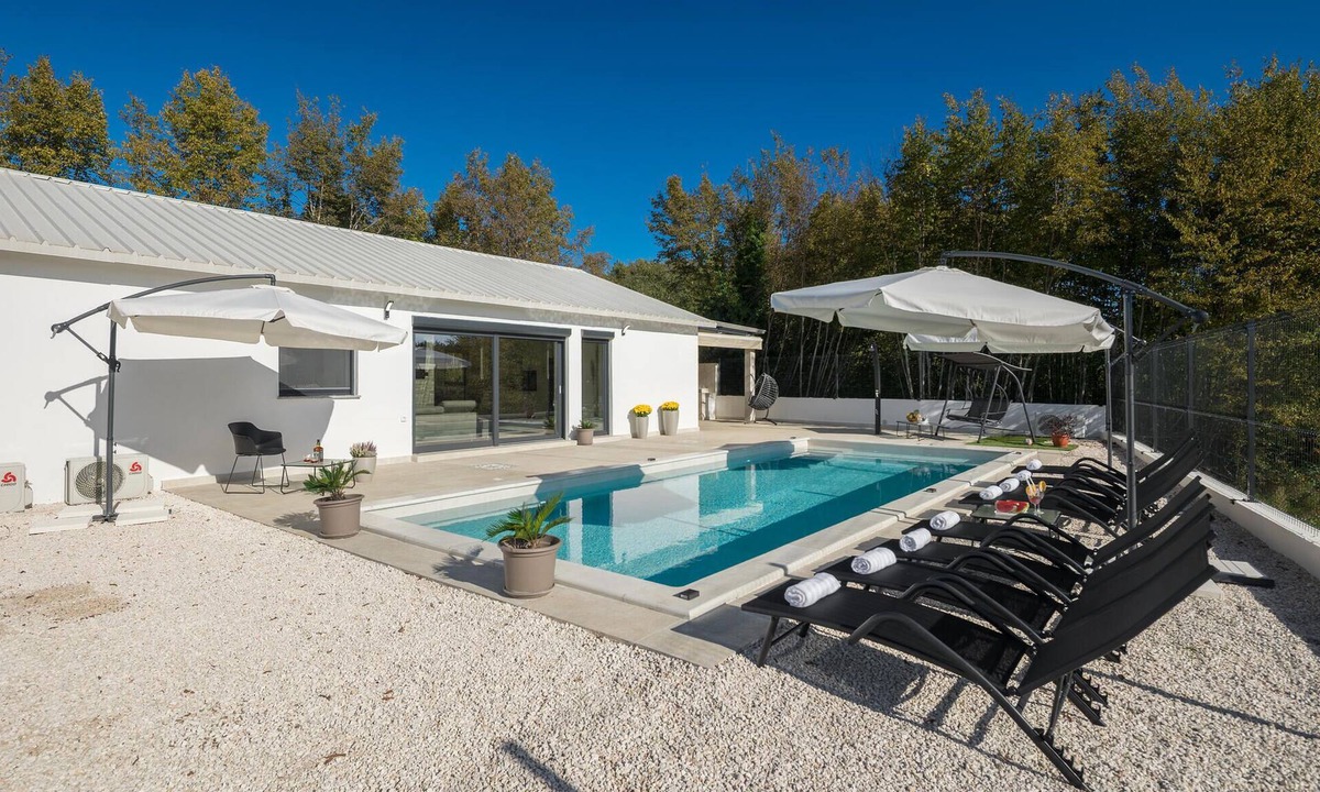 Laginji House | Amazing home in Zminj with private swimming pool, can be inside or outside