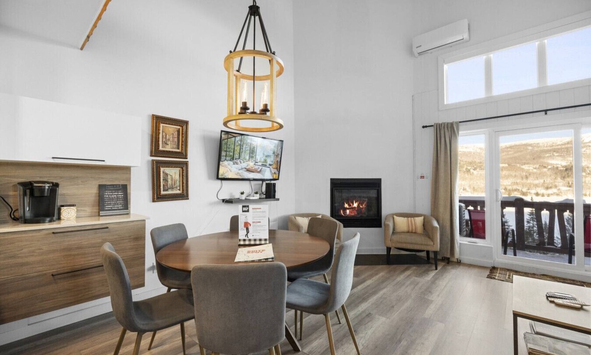 Mont-Tremblant House | Amazing Lake/Mountain View 5min to Tremblant (6)