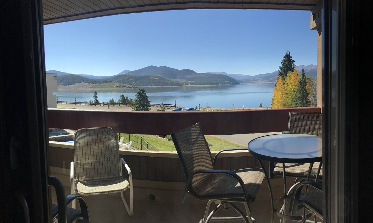 Dillon Condo | Amazing Mountain & Lakefront Views- Special! 1 FREE nite w/7 nite booking