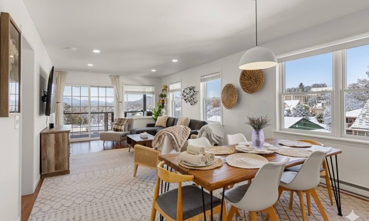 Lake Placid Apartment | Amazing Mountain Views