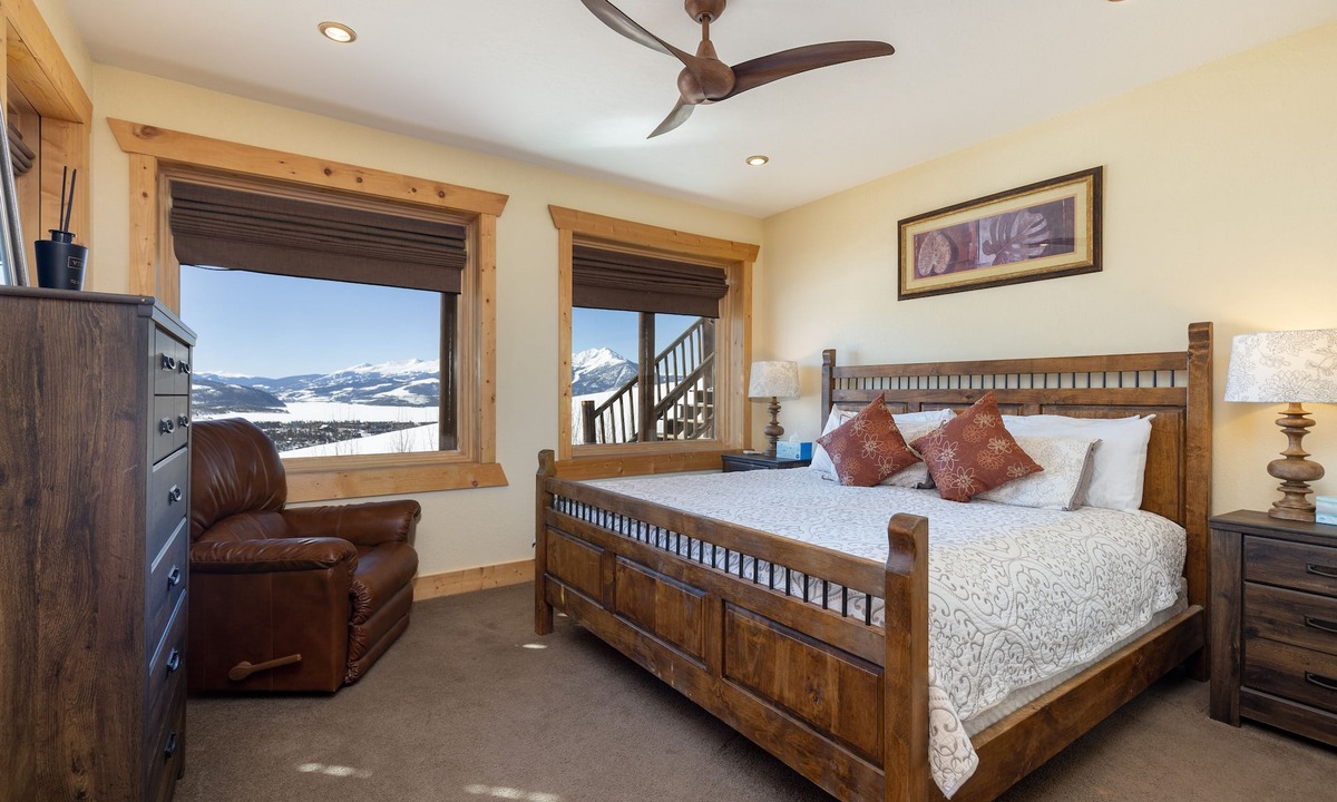 Ptarmigan Ranch House | Amazing Mountain Views.