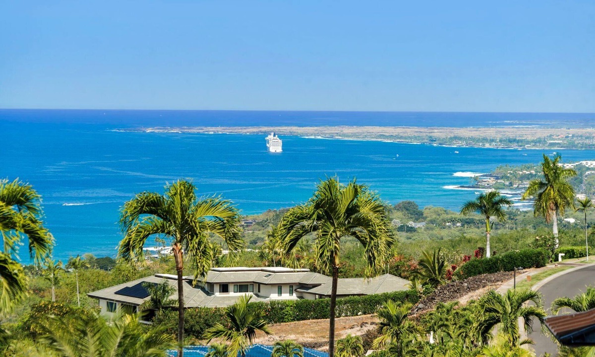 Kahaluu-Keauhou House | 🏖️Amazing Ocean & Sunset Views | Pool | Gated Community