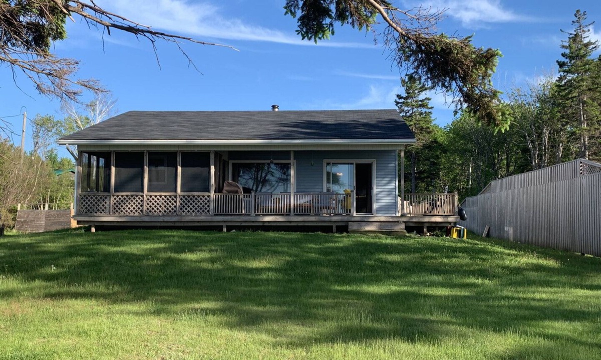 Malagash Mine Cottage | Amazing Ocean view.