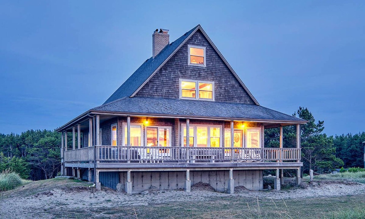 Ocean Park House | Amazing Ocean Views, Pets Ok, Beachfront, Xbox, 75" Theater (Weath)