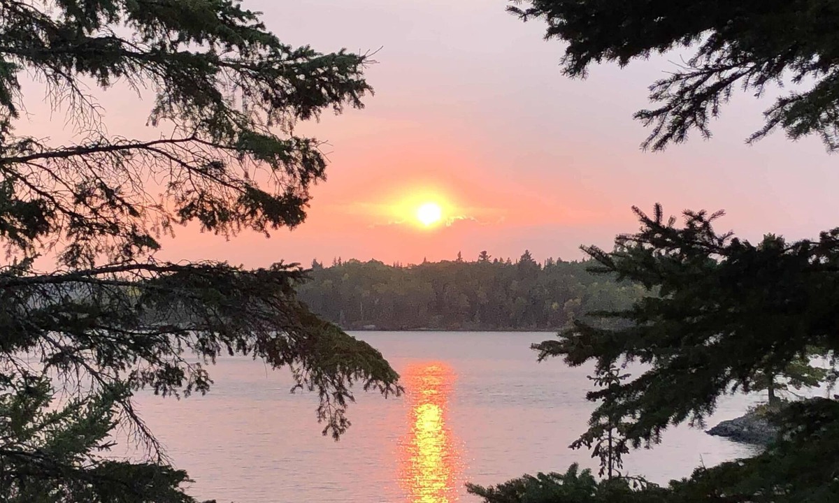 Falcon Lake Cabin | Amazing Private Lakefront Cabin on Lake of the Woods Boat Access