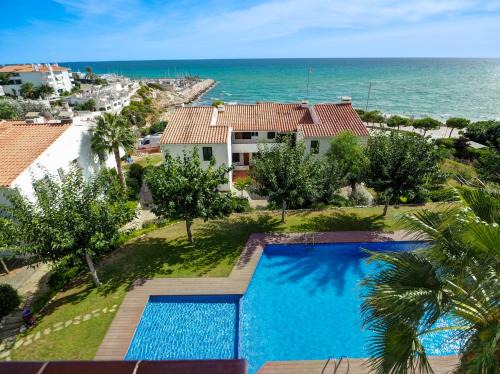 Sitges Apartment | Amazing Seaview Apartment by Hello Homes Sitges