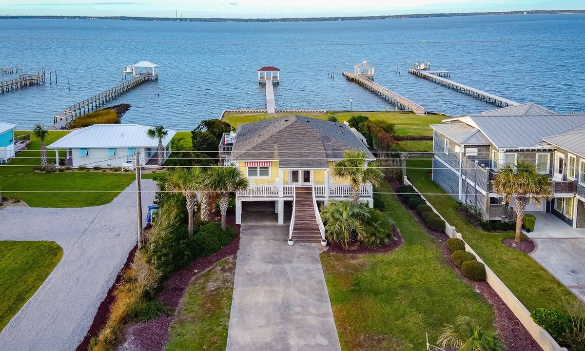 Emerald Isle Cottage | Amazing Sound Front Cottage with Private Pier and In-Ground Pool!