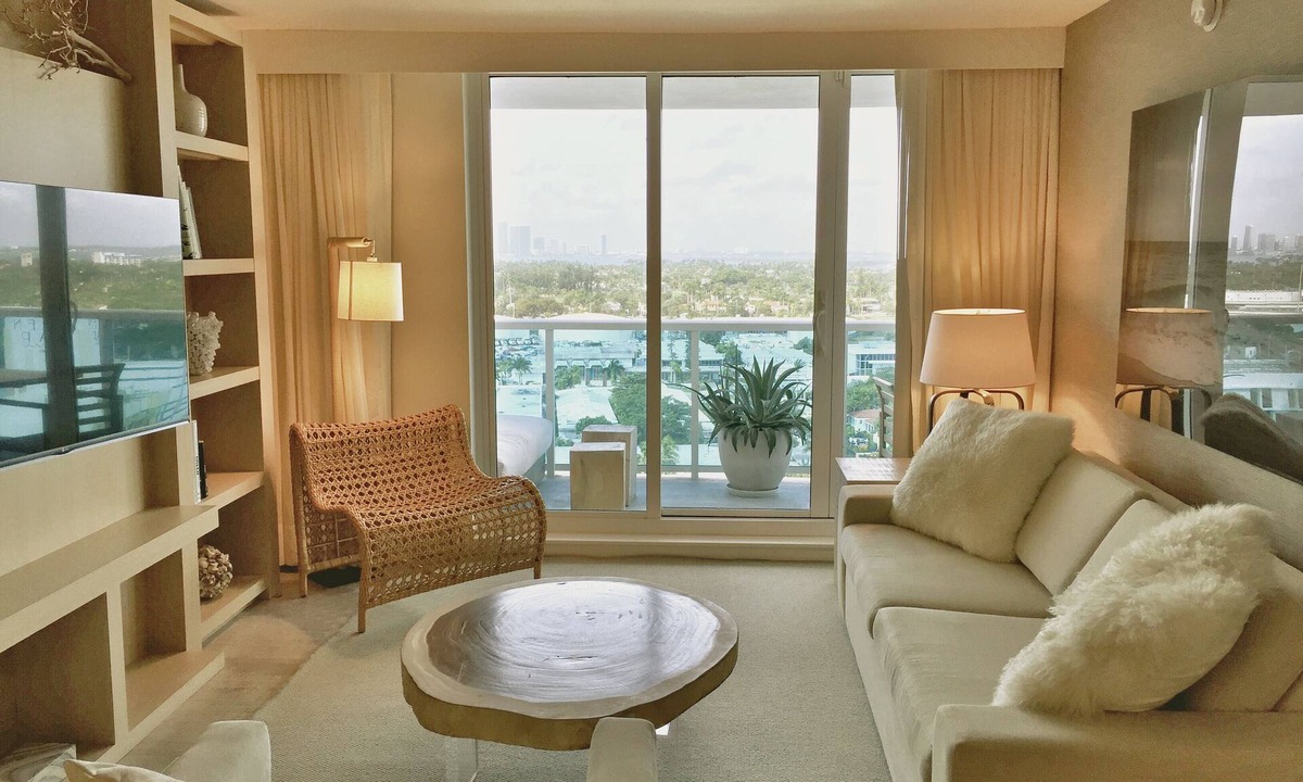 South Beach Condo | Amazing View 1 Hotel Corner Unit 2BR-2BA w Balcony