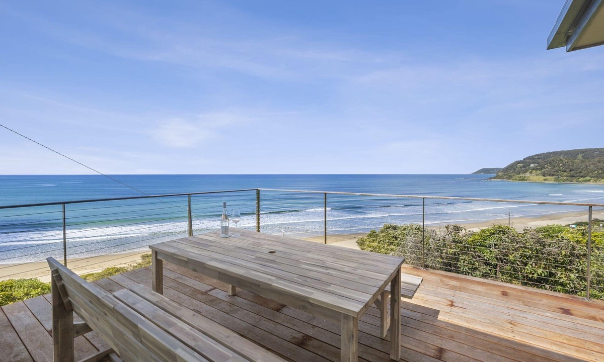 Eastern View House | Amazing Views! Summar