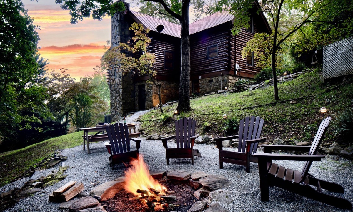 Sylva Cabin | Amazing Views! Unique Log Cabin with Hot Tub and Fire Pit